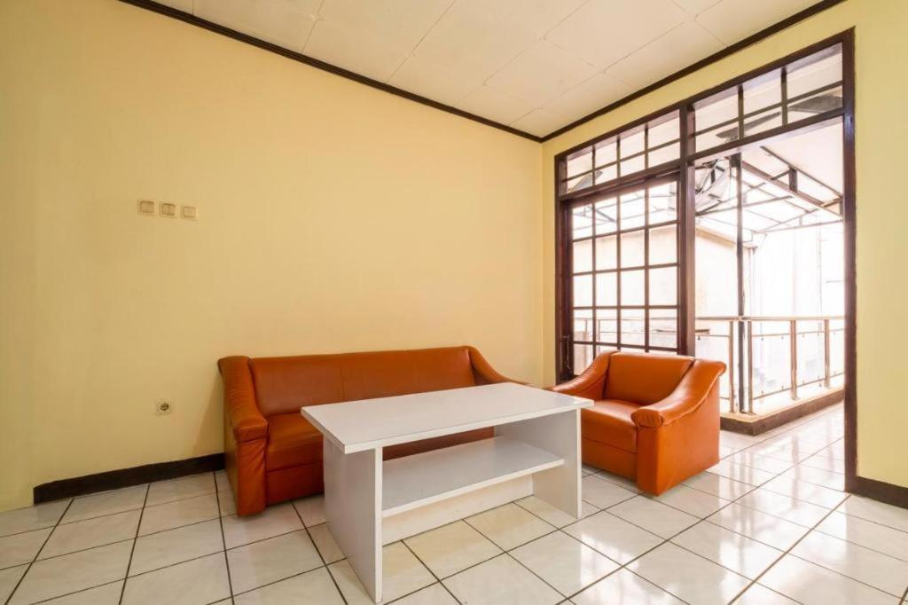 Super Oyo 2672 Bee M Syariah Hotel Bandung Exterior foto