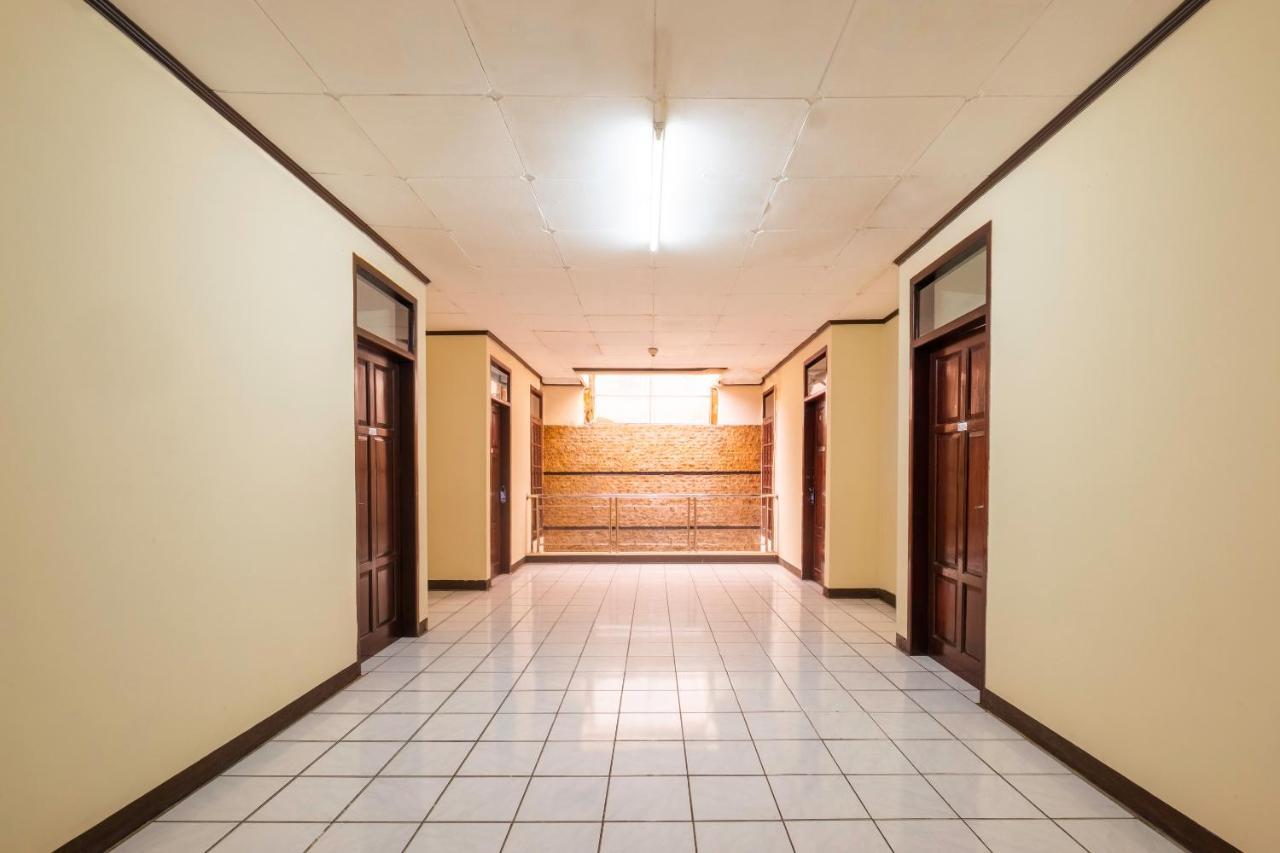 Super Oyo 2672 Bee M Syariah Hotel Bandung Exterior foto